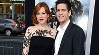 Molly Ringwald and Panio Gianopoulos Look Stunning At The 2023 PEN ...