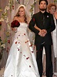 Carmen Electra wed now ex-husband Dave Navarro in this incredible ...