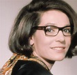 Die Sängerin und ihre Brillen: Nana Mouskouri – Von Kreta in die Welt ...