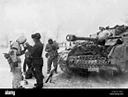 Deutsche Soldaten im Kampf an der Ostfront, 1945 Stockfotografie - Alamy
