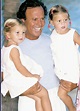 Así fue el primer posado de Julio Iglesias con sus hijos pequeños en ¡HOLA!