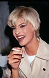 The 32 Most Iconic Supermodels of the '90s | Linda evangelista, Short ...