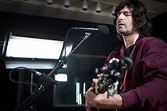 Pete Yorn Plays A Solo Acoustic Session