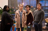 'Instant Family' review: Rose Byrne, Mark Wahlberg play parents who ...
