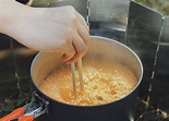 一堆人做錯！韓國人示範「道地泡麵煮法」 1動作是關鍵：麵條Q爆 | 生活 | NOWnews今日新聞