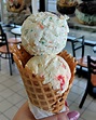 These perfect ice cream scoops : r/pics
