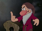 Grincheux, personnage dans “Blanche-Neige et les Sept Nains”. | Disney ...