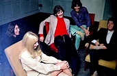 Vintage Photos and the Story of Mary Hopkin Met The Beatles in London ...