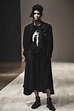 Yohji Yamamoto, entre luces y sombras en su colección Spring-Summer 2022