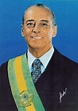 Governo de João Figueiredo (1979-1985) - Regime Militar - InfoEscola
