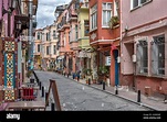 Famoso barrio de Balat en el distrito de Fatih de Estambul, Turquía ...