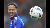 Ronaldinho skills goals and tricks tribute The legend 2016 1080p HD ...