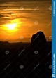 Sombra Vertical De Las Siluetas De Rocas En El Desierto Utah Al ...