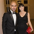 El apasionado beso de Pep Guardiola con su mujer, Cristina Serra, tras ...