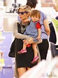 Elsa Pataky de compras en Los Angeles con su hija India Rose - Elsa ...