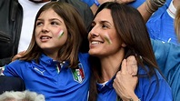 Chelsea boss Antonio Conte's wife and daughter moving to England in ...