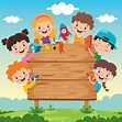 niños felices de la escuela de dibujos animados lindo 2383471 Vector en ...