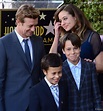 Simon Baker et ses trois enfants Stella, Harry et Claude à Los Angeles ...
