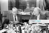 Innenminister Friedrich Zimmermann (li., BRD FDP) und Arbeitsminister ...