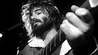 ANGUS STONE "Wooden Chair" BPMTV In The Raw (acoustic) - YouTube