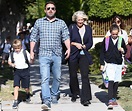Photo : Ben Affleck avec sa mère Christine Anne Boldt et ses enfants ...