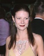 Gwyneth Paltrow, 2000 | 41 Golden Globes Hair and Makeup Looks That ...