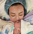 恭喜！香港知名女星晒照宣布三胎产子，带妆分娩偶像包袱太重_腾讯新闻