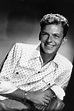 20 Black and White Photos of a Very Young Frank Sinatra in the 1940s ...