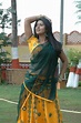 Indian Movie Actress: Sneha navel show in saree
