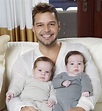Ricky Martin y sus hijos en la portada de Vanity Fair España