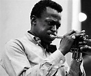 Miles Davis Biography - Facts, Childhood, Family Life & Achievements