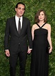 Rose Byrne and Bobby Cannavale in a Relationship; Rose Help to beau ...