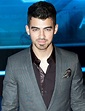 Joe Jonas - Age, Birthday, Bio, Facts & More - Famous Birthdays on ...