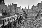 Enormous 360-degree panoramic picture of Dresden after Allied bombing ...