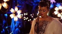 Andra Day - Singer Stuns with Performance of 'Winter Wonderland' - A ...