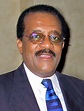 File:Johnnie cochran 2001 cropped retouched.jpg - Wikimedia Commons