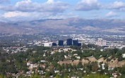 File:Woodland Hills vista.jpg - Wikipedia