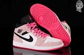 NIKE AIR JORDAN 1 RETRO MID SE HYPER PINK pour €112,50 | Basketzone.net