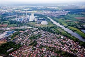 Luftaufnahme Hanau - Ortschaft an den Fluss- Uferbereichen des Main vor ...