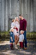 12 Popular Summer Family Photos Outfits for in This Season - Baby Fashion