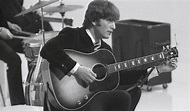Explore John Lennon's acoustic guitar technique with the Beatles ...