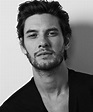 Pin di Howard Rzeszewski su beautiful men | Attori, Persona, Ben barnes