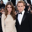 Chris Pine and Model Girlfriend Dominique Piek Make Red Carpet Debut at ...