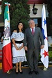 Mirina Valle y su esposo, Manuel Ricardo Pérez González, embajador de ...