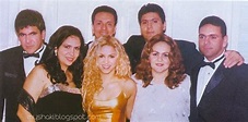 Shakira - myshakiblog: Fotos: Shakira & Hermanos