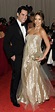 Jessica Alba y su marido Cash Warren en la gala Costume en el Museo ...