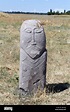 Escultura medieval de piedra (Balbal) en la Torre Burana, Tokmak ...