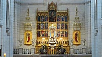 Altar Mayor de la Catedral de la Almudena Madrid España. Toledo, Madrid ...