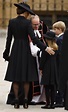 Princess Charlotte, 7, breaks down crying at Queen Elizabeths funeral ...