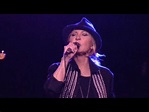 Lulu "To Love Somebody" Live! in Toronto! - YouTube